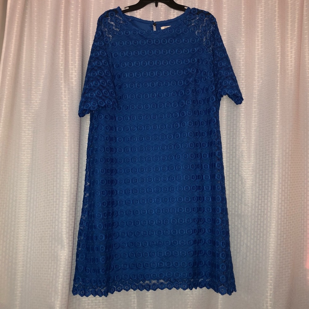 Women’s short sleeve dress